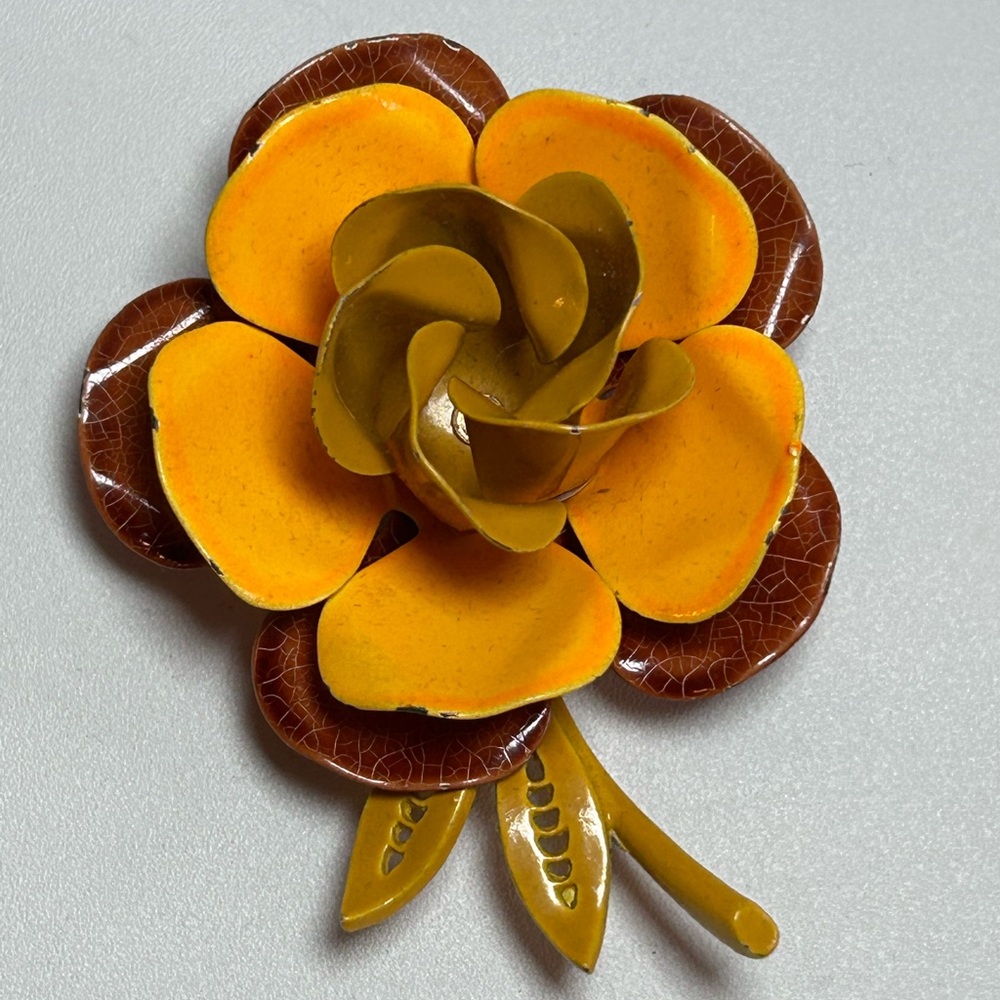 Vintage Large Enameled Flower Brooch Pin Rust & Gold 60’s 70’s Retro